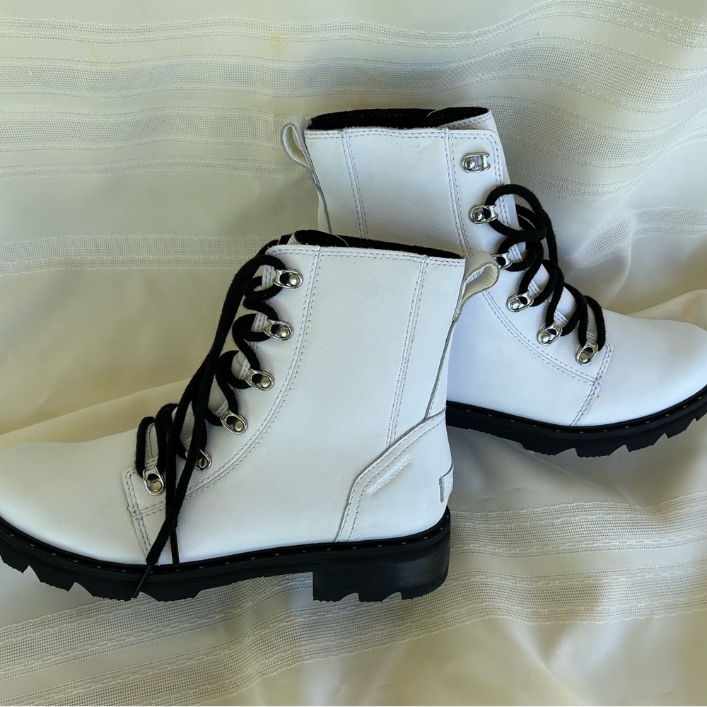 SOREL boots white sz 9.5 - Picture 4 of 8
